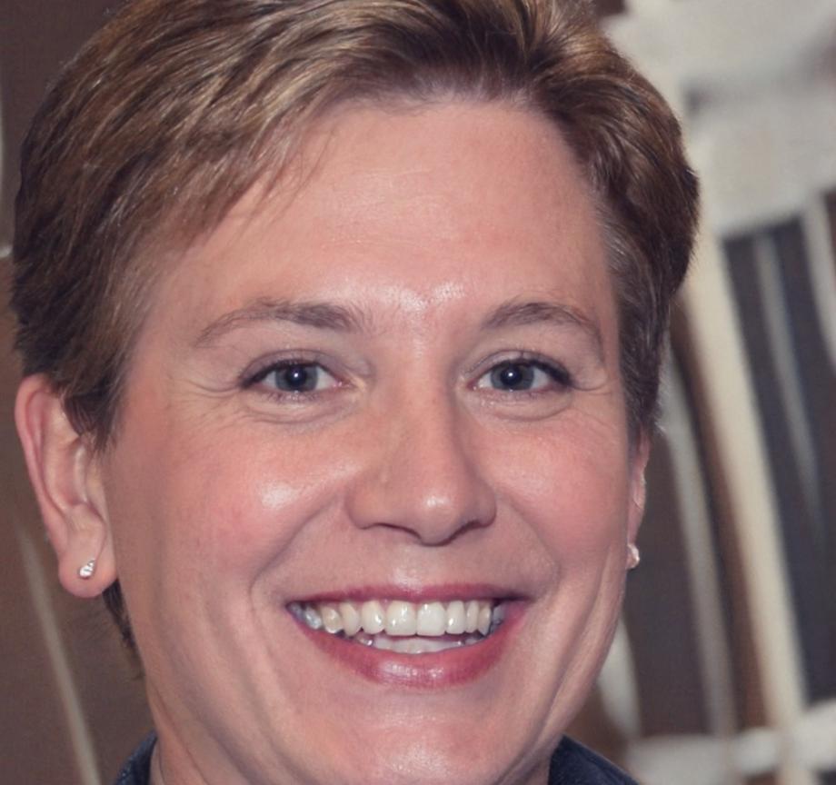 Алина Тенгиз, юрист медиа